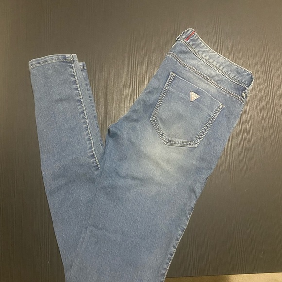 GUESS low rise Jegging​ - Picture 2 of 5